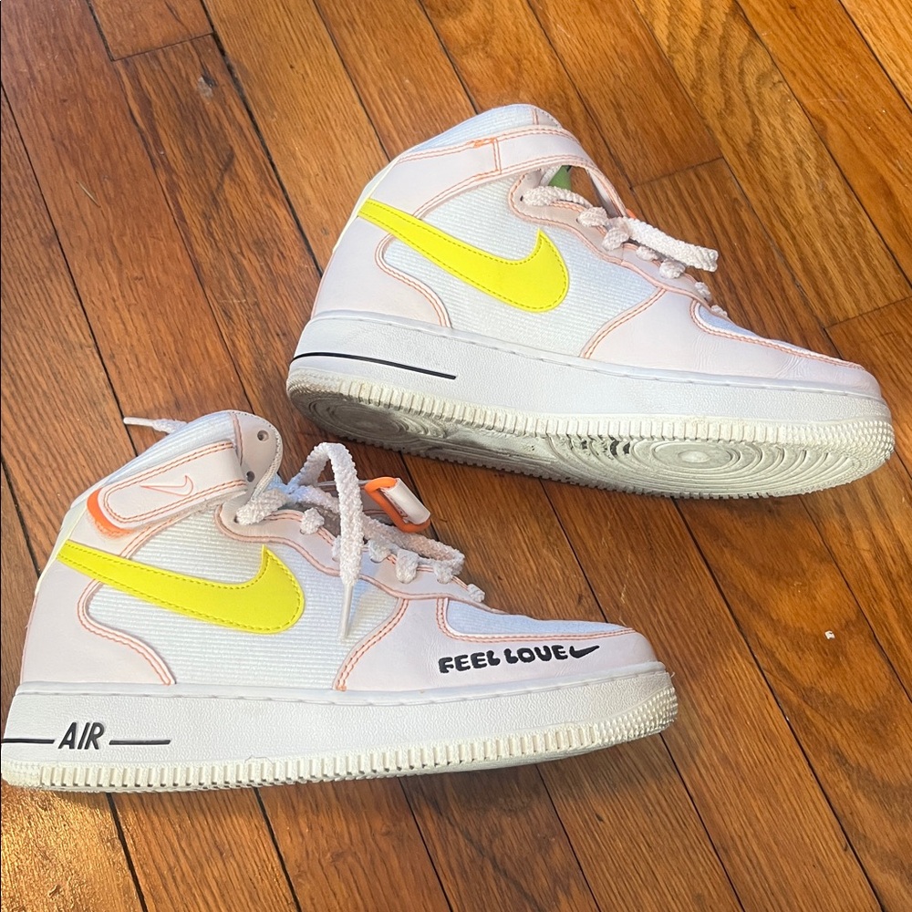 Nike Women's Mid-Top Sneakers “Feel Love” in White, light pink, and Yellow - Picture 3 of 6
